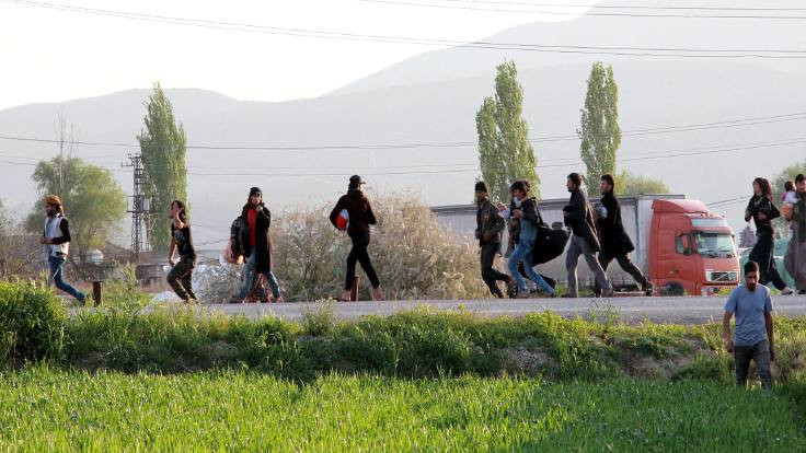 500 Suriyeli Torbalı'yı terk etti