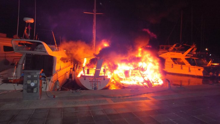 Marmaris Yat Limanı'nda yangın