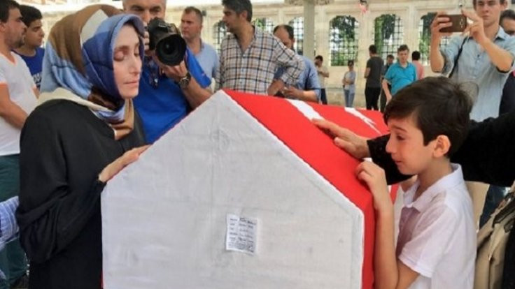 Eşini 15 Temmuz'da kaybeden Kantarcı: Kavurmacılara özgürlük şarkımız olarak kalır