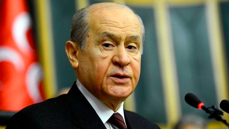 Karamollaoğlu'na: En popüler siyasetçi