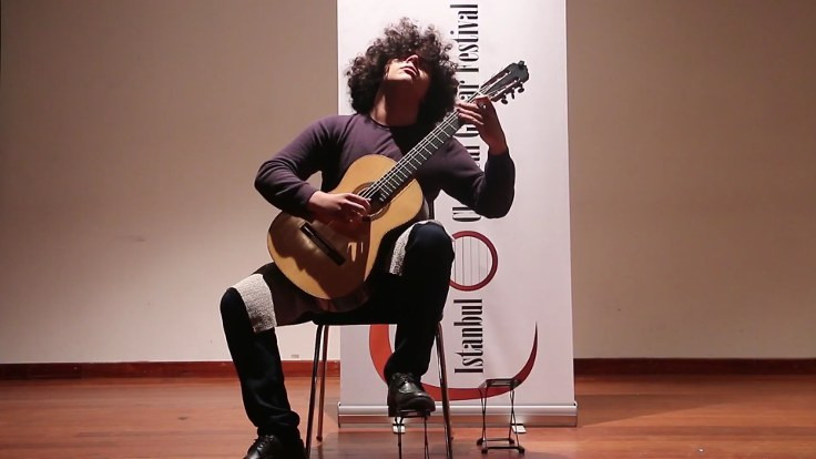 Cem Şivan Ergül'e gitar festivalinde birincilik ödülü