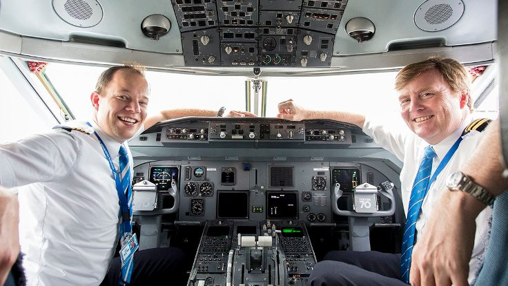 Hollanda kralı, 21 yıl gizlice yolcu uçağı uçurmuş