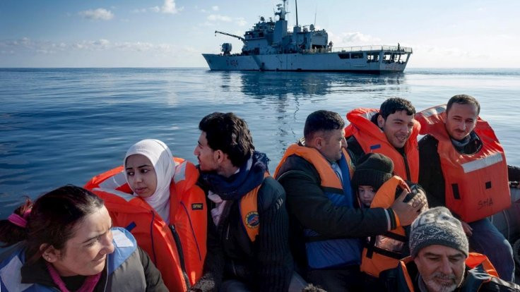 Mülteci tekneleri battı: 245 kişi kayıp