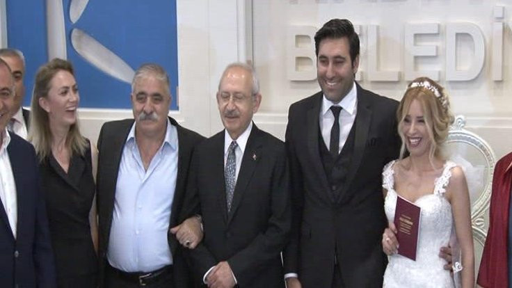 Kılıçdaroğlu, Gezi'de yaralanan Hülya Arslan'ın nikah şahidi oldu