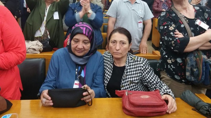 Nuriye Gülmen ve Semih Özakça'nın anneleri 'ölmesinler' diye muhatap arıyor