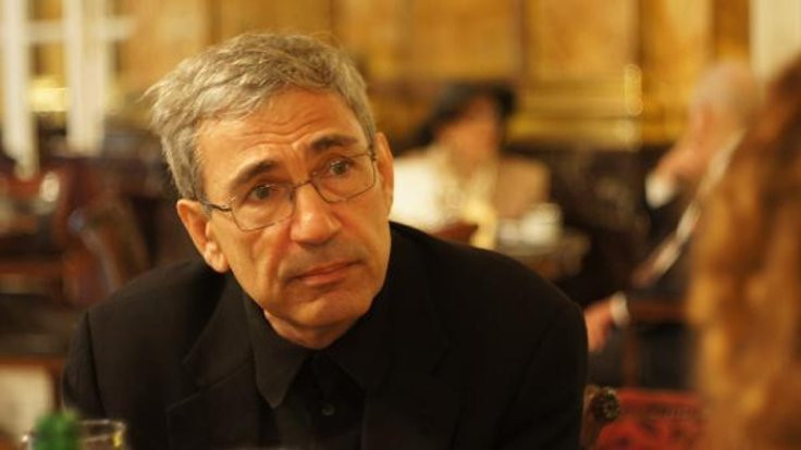 Hürriyet Orhan Pamuk'tan özür diledi