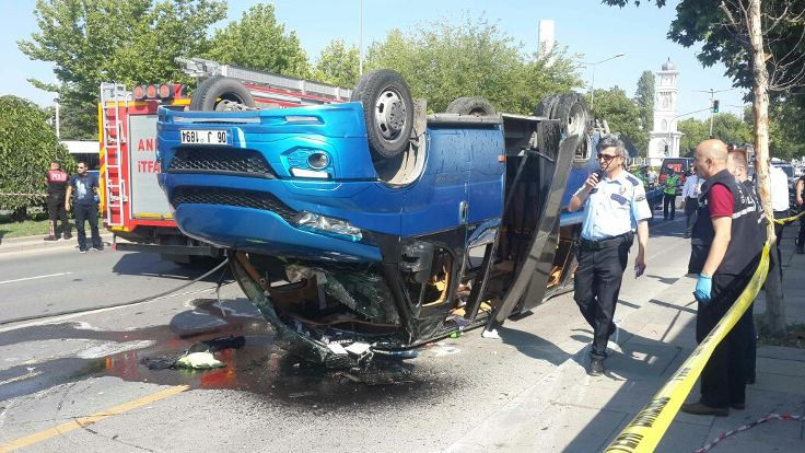 Ankara'da trafik kazası: 17 kişi yaralandı
