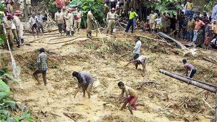 Bangladeş'te toprak kayması 90 can aldı