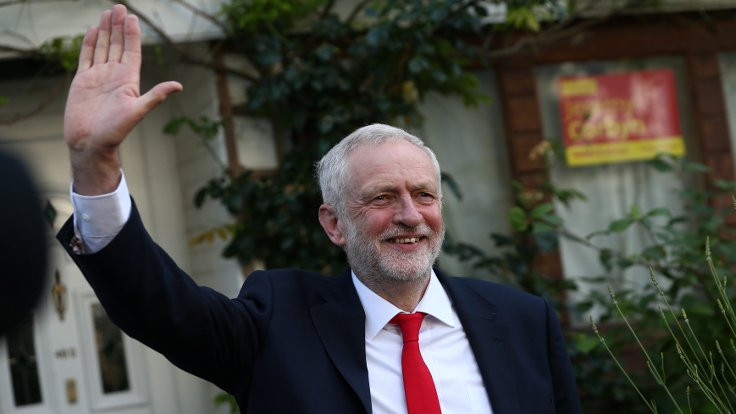 İngiltere'de İşçi Partisi hesapları 'alt üst' etti