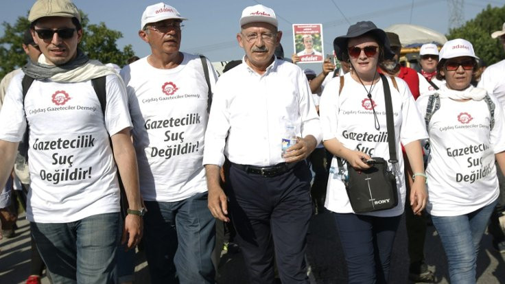Adalet Yürüyüşü'ne gazetecilerden destek