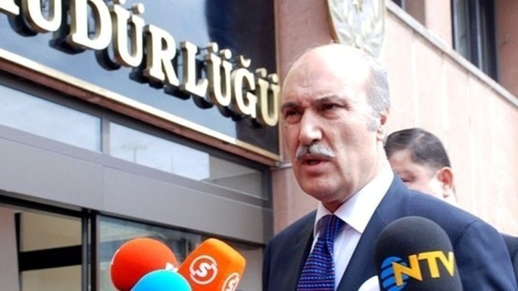 Eski İstanbul Emniyet Müdürü Hüseyin Çapkın teslim oldu