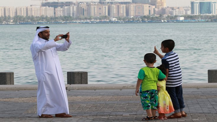 Evli Katarlılara abluka yok