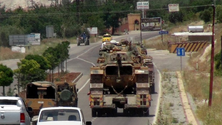 Afrin sınırına tank sevkiyatı