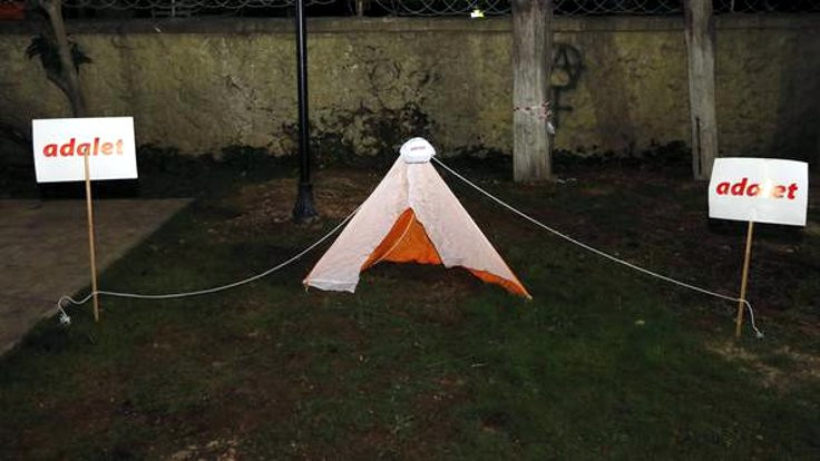 CHP'nin 'adalet çadırı' kaldırıldı