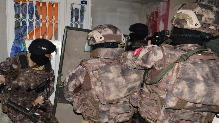 Adana'da IŞİD operasyonu