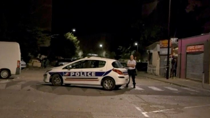 Fransa'da cami yakınında saldırı