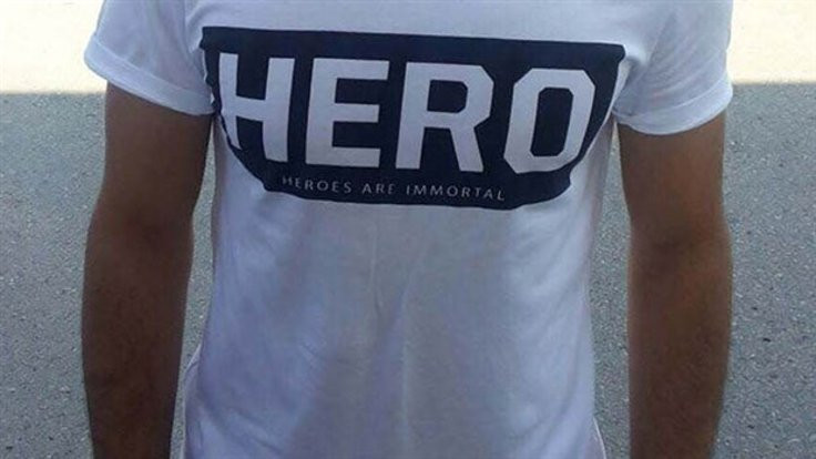'Hero' tişörtü giyen Azeri sınır dışı edildi