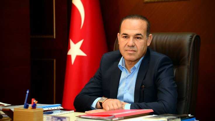 Adana Büyükşehir Başkanı'nın yurtdışı yasağı kaldırıldı