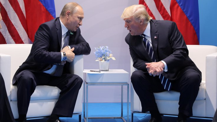 Trump'tan Putin'e: Beyaz Saray'daki aptalları boşver!