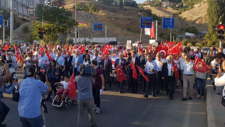 Tunceli'de protesto yürüyüşü