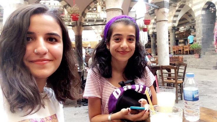 İstanbullu gençlerden Cizre'ye, Silopi'ye kitap