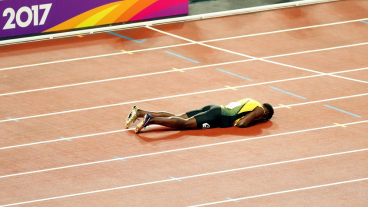 Usain Bolt son yarışını bitiremedi
