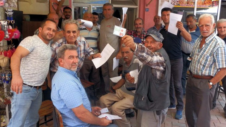 Balıkesir'de, 165 kişi MHP'den istifa etti