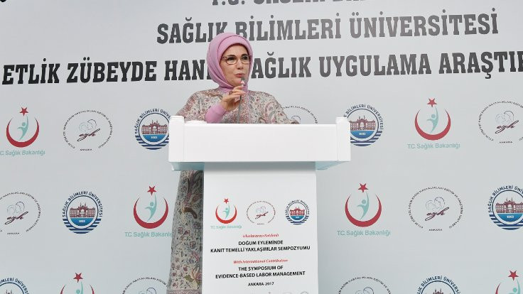 Emine Erdoğan: Sezaryen oranlarını düşürmek için seferberlik başlatmalıyız