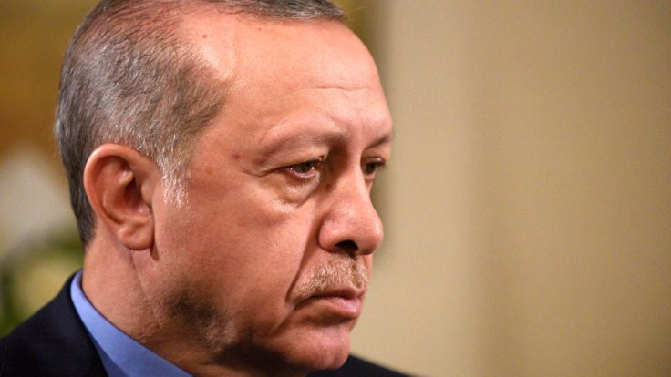 Erdoğan: Üç beş salon teröristine toplantımızı heba etmeyelim