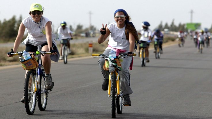 Kadınlar Lübnan’da barış için pedallayacak