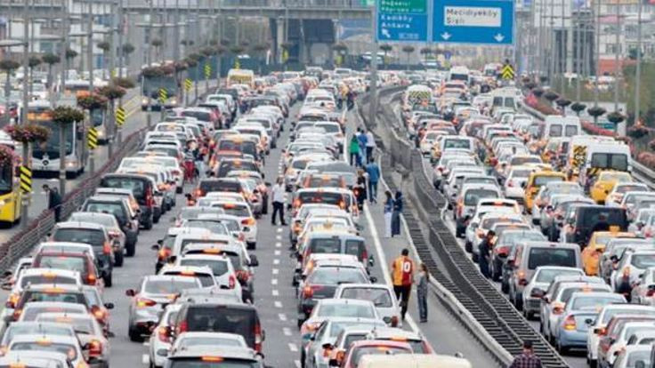 İstanbul trafiği dünyanın en kötü 10'u arasında