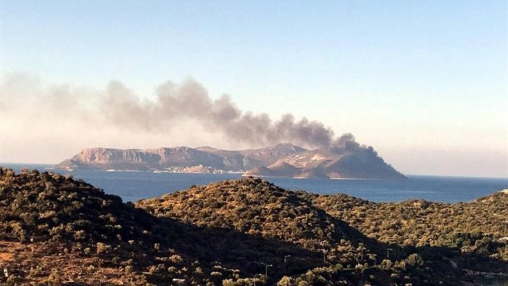 Yunanistan'a bağlı Meis Adası'nda yangın