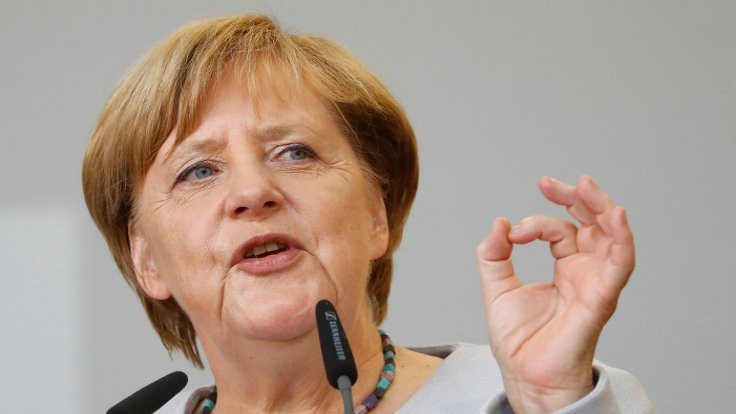 Merkel: Türkiye'deki sorunların taşınmasını istemiyoruz