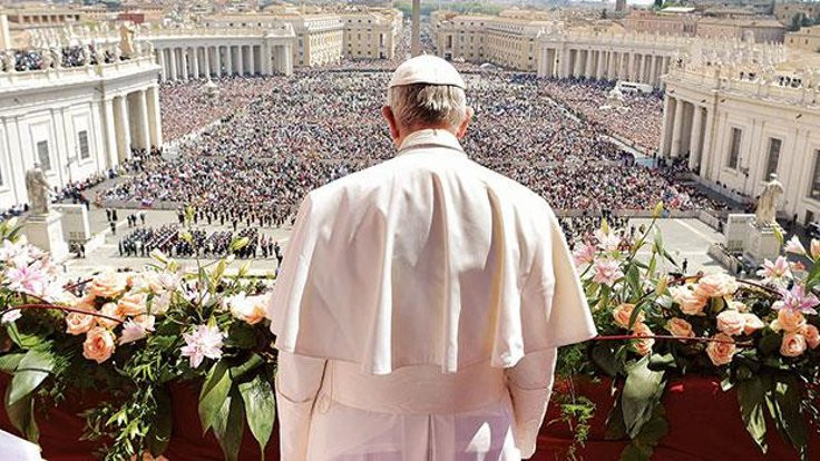 Papa: Vatikan'da kafeste gibiyim