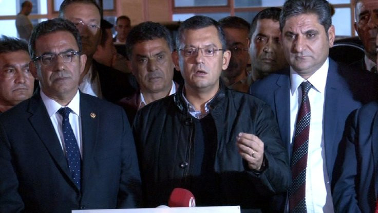 CHP'li Özel'den Baykal'ın sağlık durumuna ilişkin açıklama: Durum ciddi ancak bir kötüye gidiş yok