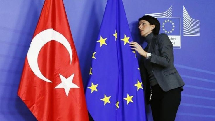 Türkiye'ye 1 milyar euro'luk yardım kesilebilir