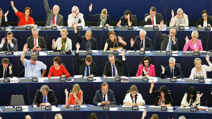 Avrupa Parlamentosu'nda cinsel taciz skandalı