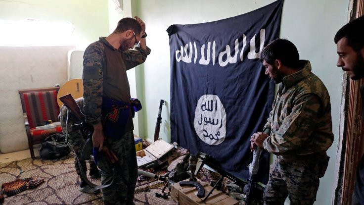 'Rakka'da IŞİD'ciler teslim olmaya başladı'
