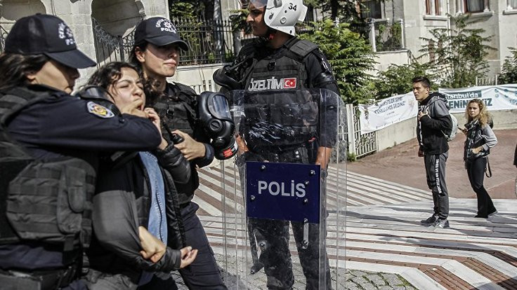 İstanbul Üniversitesi'nde 10 Ekim gözaltısı