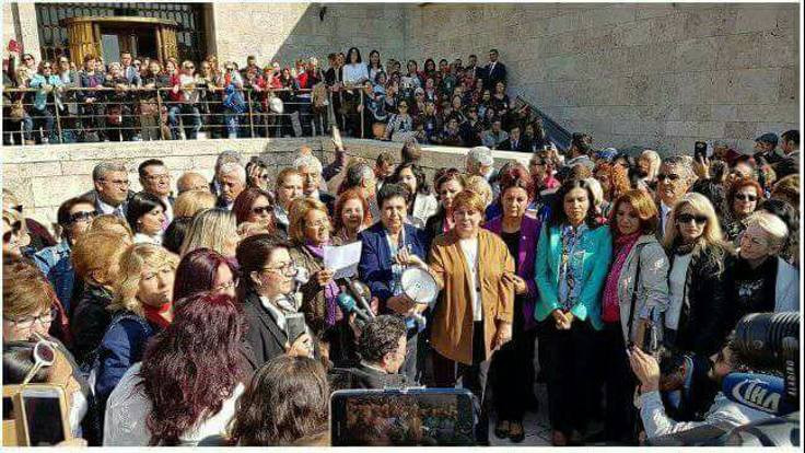 Müftülük yasasına karşı kadınlar Meclis'te