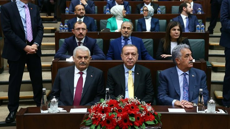 'AK Parti'de İstanbul ve Anadolu'dan yeni istifalar yolda'