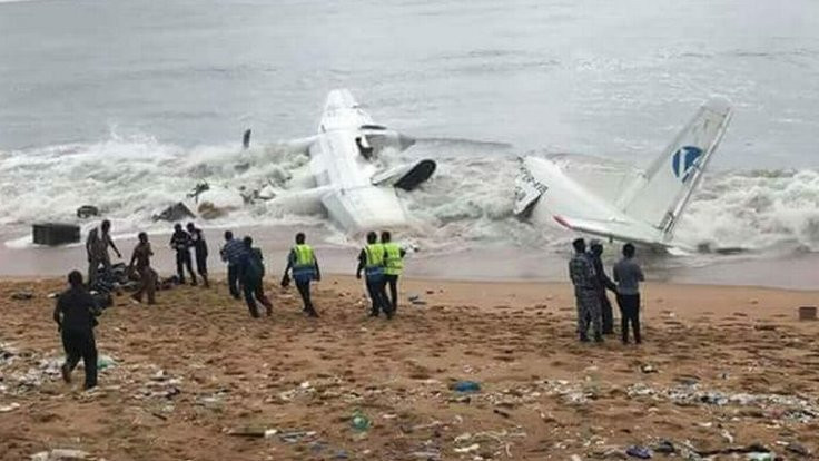 Fildişi Sahili'nde kargo uçağı düştü