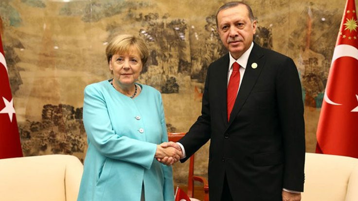 Erdoğan, Merkel'le görüştü