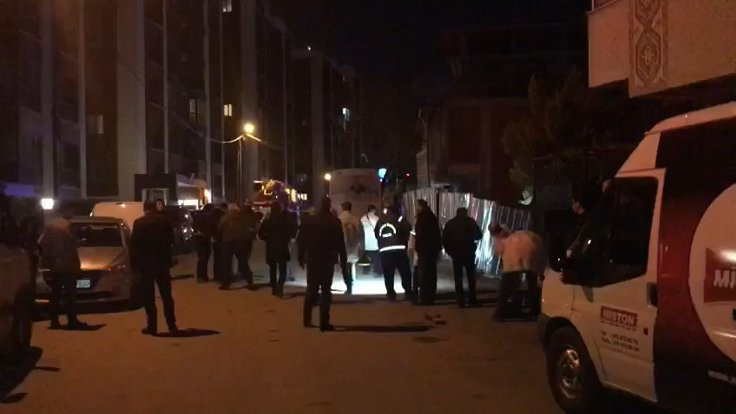 Ataşehir'de hırsızlık şüphelileri ile polis arasında çatışma çıktı