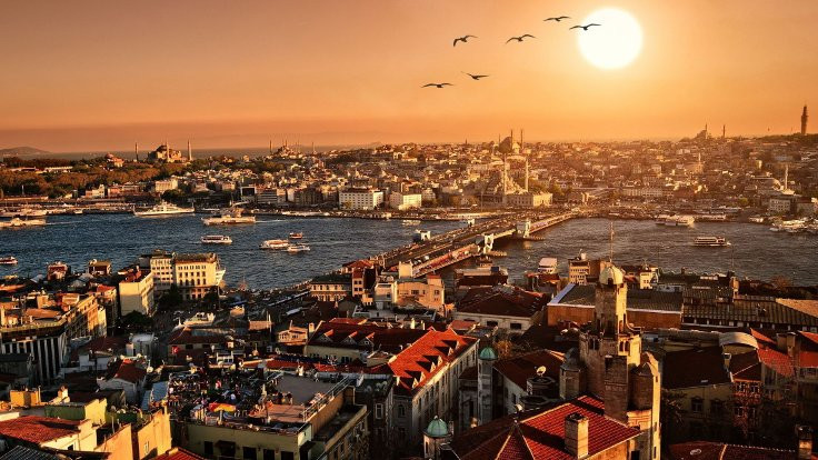 İstanbul'da 3 meydana '15 Temmuz' adı verildi