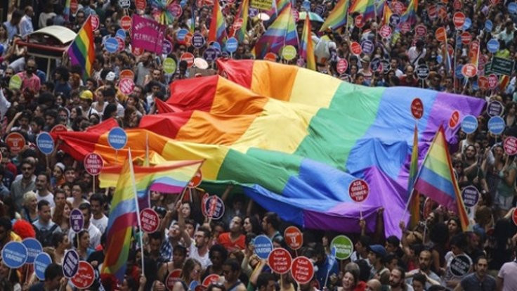 Ankara'nın ardından, Taksim'deki LGBTİ etkinliklerine de yasak geldi