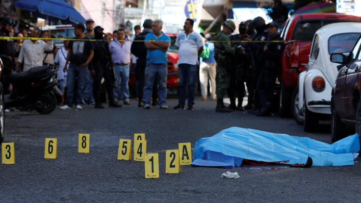 Meksika'da her 15 dakikada 1 kişi öldürülüyor