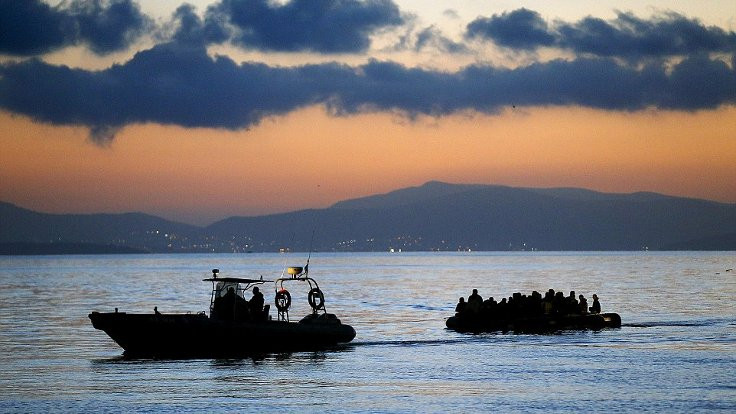 Yunan adasına giden 33 kişi sığınma talep etti