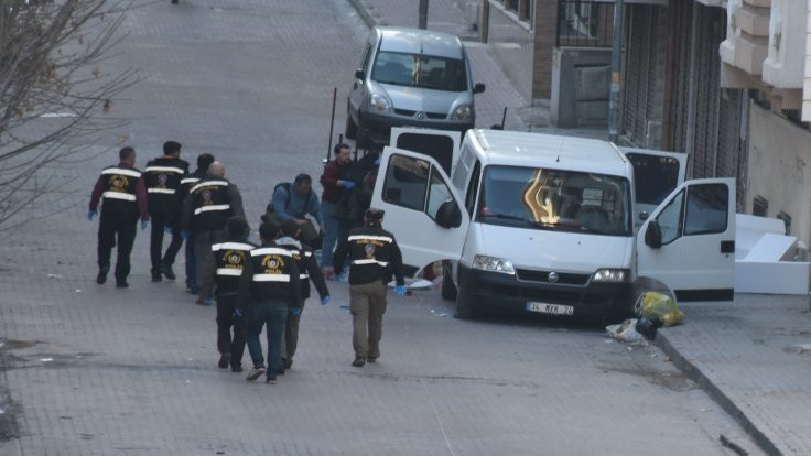 İstanbul'da 10 kişiye gözaltı