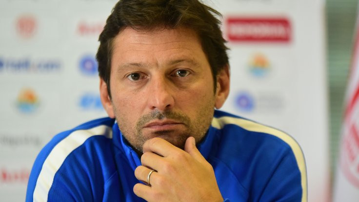 Antalyaspor teknik direktörü Leonardo gitti